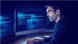 如何在Python中創建空列表？